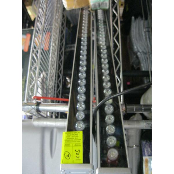 2 110V LED LIGHTS