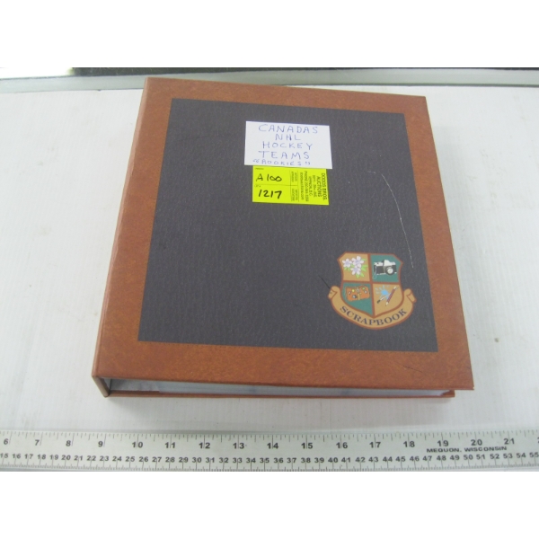 BINDER OF HOCKEY CARDS