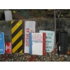 Image 3 : ASST. SIGNS