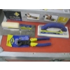 Image 3 : ASST. TILE LAYING TOOLS - NIPPER, CUTTER, TROWELS, ETC.