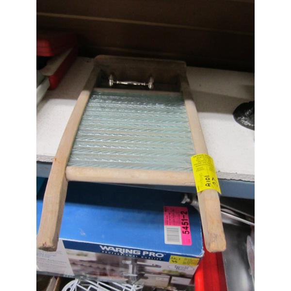 GLASS WASHBOARD & RATTLE