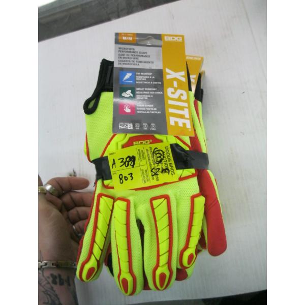 3 PAIR OF SZ. M GLOVES