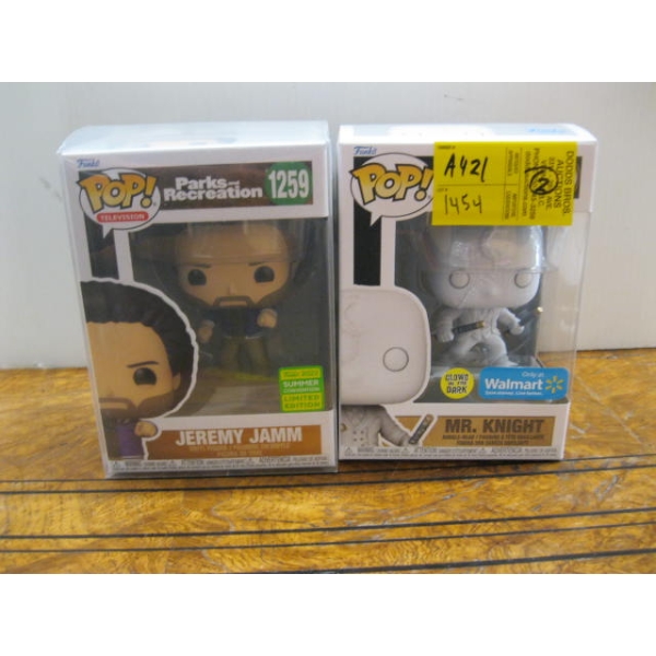 2 POP BOBBLE HEADS