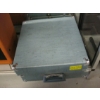Image 3 : HILTON PORTABLE SYNCHRO TURNTABLE