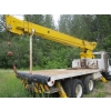 Image 2 : 1990 WHITE FLATBED TRUCK W/CRANE VIN# 4V2JCBMDXLR807322