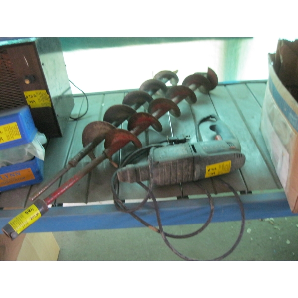 BOSCH DRILL & 2 AUGERS