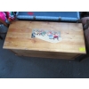 Image 2 : SNOW WHITE & 7 DWARFS WOODEN TRUNK