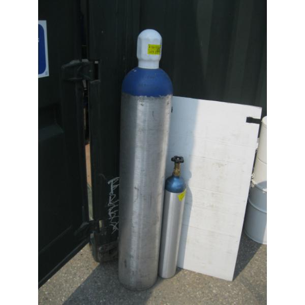 SMALL TANK & CARBON DIOXIDE TANK