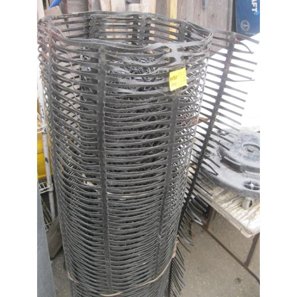 2 PART ROLLS OF PLASTIC FENCING