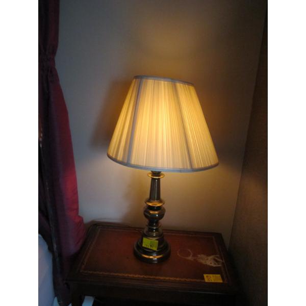 2 BRASS BASED TABLE LAMPS