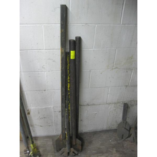 4 METAL BENDING OR TURNING HANDLES