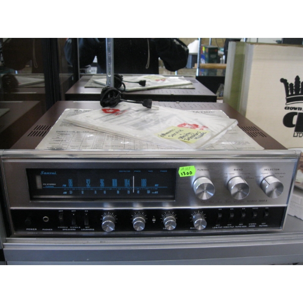 SANSUI MODEL 3000A SOLID STATE STEREO TUNER/AMPLIFIER 