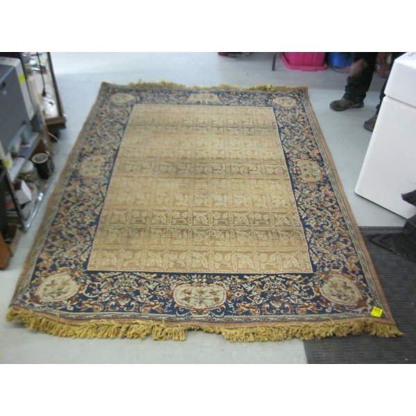 AREA CARPET, APPROX. 5 1/2X7