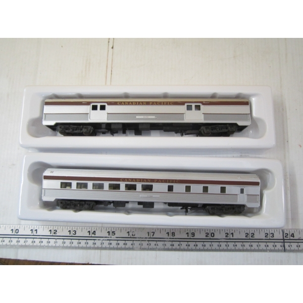 2 PASSENGER TRAIN CARS