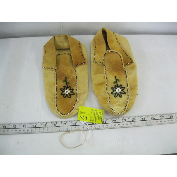 INDIGENOUS NATURAL TAN HAND BEADED SOFT SOLE LEATHER