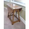 Image 1 : VILAS MAPLE DROPLEAF SMALL TABLE