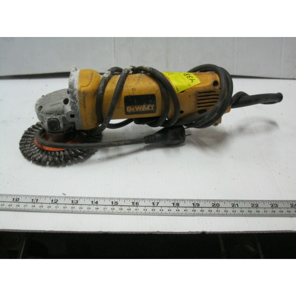 DEWALT ANGLE GRINDER