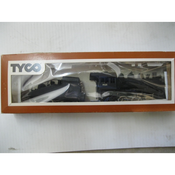 TYCO STEAM LOCOMOTIVE