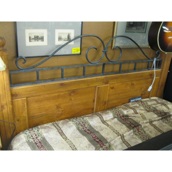 QUEEN SIZE BEDFRAME - BEDRAME ONLY