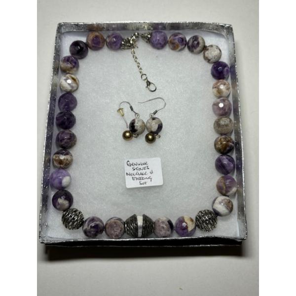 GENUINE STONES NECKLACE & EARRINGS SET