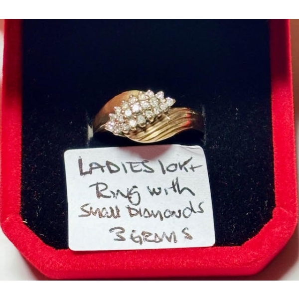 LADIES 10KT RING W/SM. DIAMONDS, 3G, SZ 7 1/4