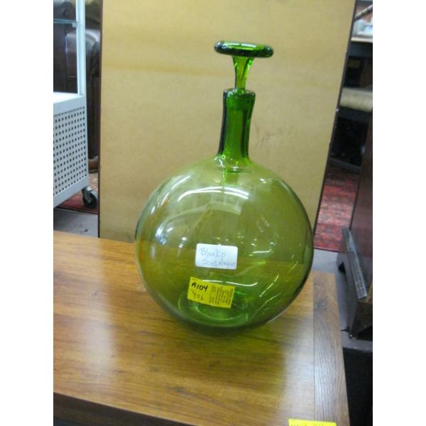 BLENKO JOEL MEYERS LG. GREEN DECANTER W/LID