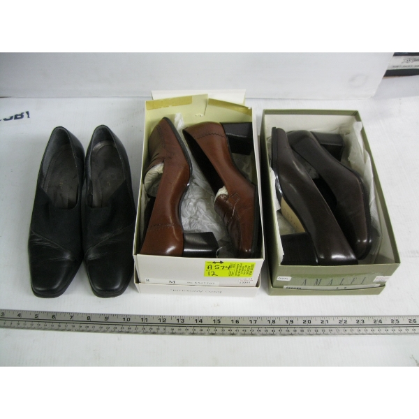 3 PAIR OF LADIES SHOES