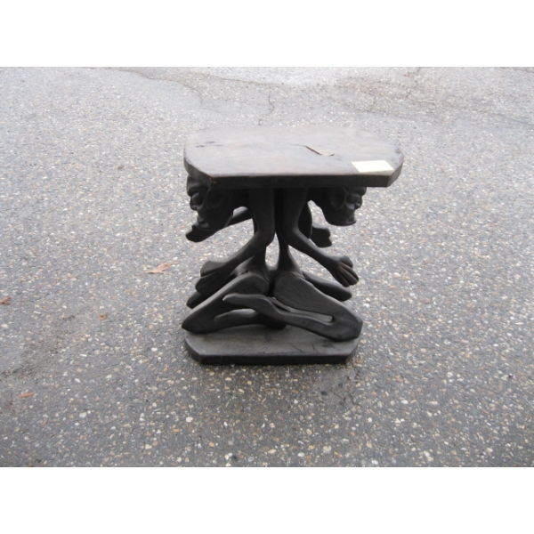 UNIQUE TABLE W/FACE & BODY