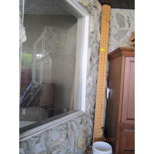 WINDOW BLIND