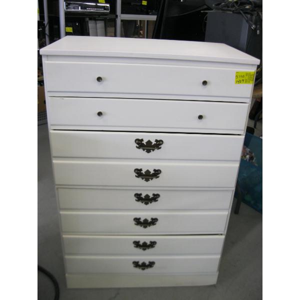 WHITE 5 DRAWER DRESSER