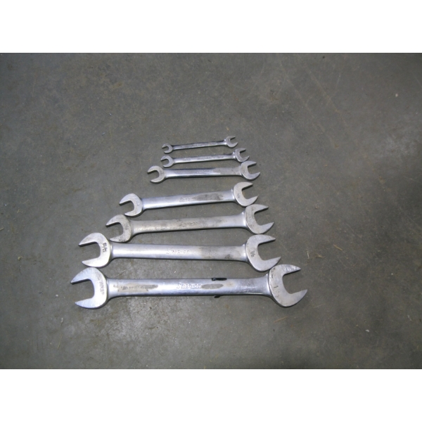 SNAP ON OPEN END WRENCH SET