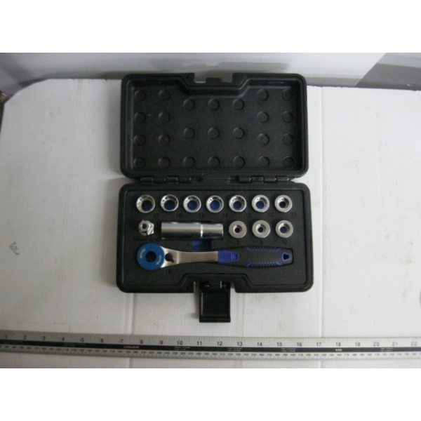 UNIQUE SOCKET SET - METRIC