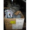 Image 2 : BOX W/ASST. NEW GAS REGULATORS