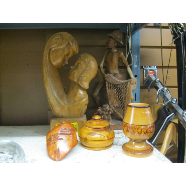 CARVED WOODEN FIGURINES, LIDDED DISH, ETC.