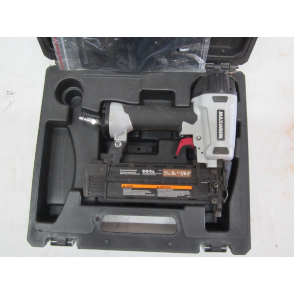 MAXUM AIR POWERED BRAD NAILER IN CASE