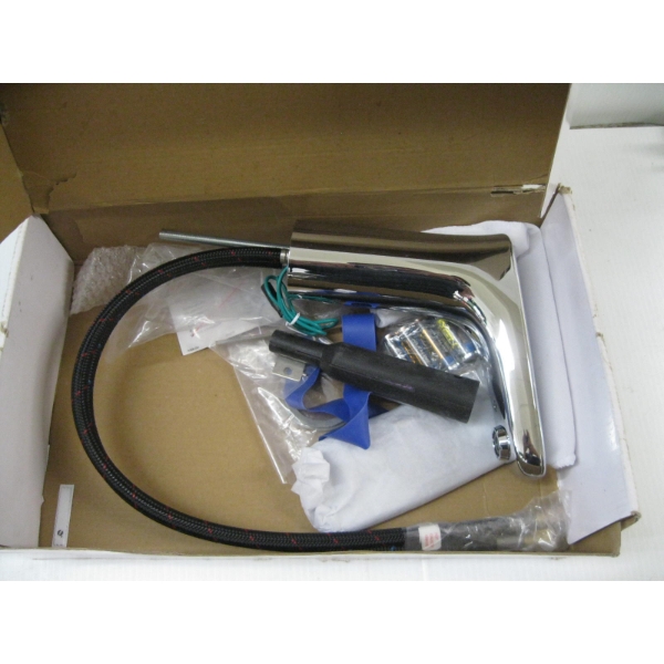 TOUCHLESS CHROME FINISH FAUCET SET