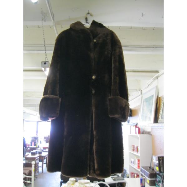 FUR COAT