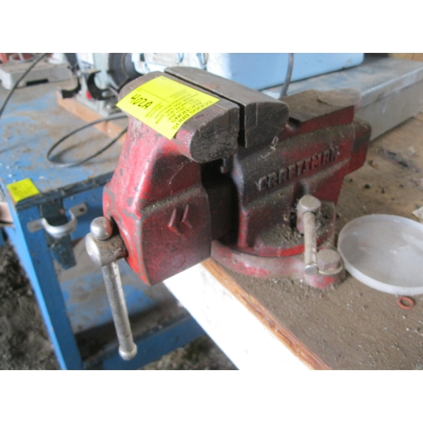 CRAFTSMAN 3" SWIVEL BENCH VISE