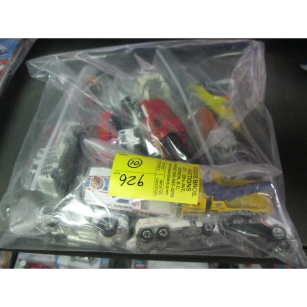 BAG W/10 HOTWHEELS CARS - USED