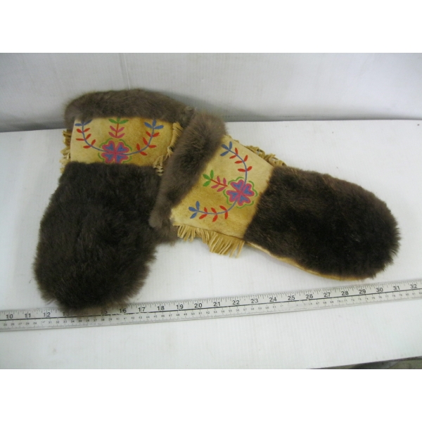 VINTAGE MOOSEHIDE GAUNTLET MITTS - FUR TRIM