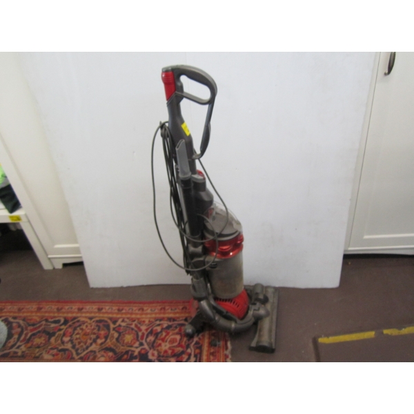DYSON DC25 BALL VACUUM