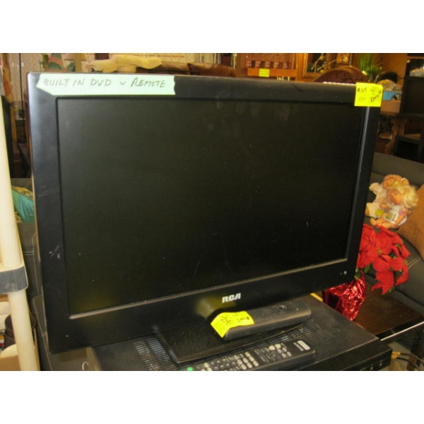 RCA FLATSCREEN TV W/BUILT IN DVD PLAYER