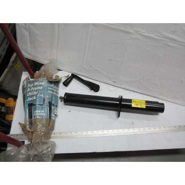 UNIVERSAL TRAILER TONGUE JACK