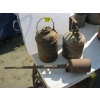 Image 1 : 3 OIL CANS