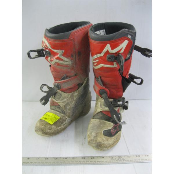 PAIR OF MOTOCROSS BOOTS, SZ 5