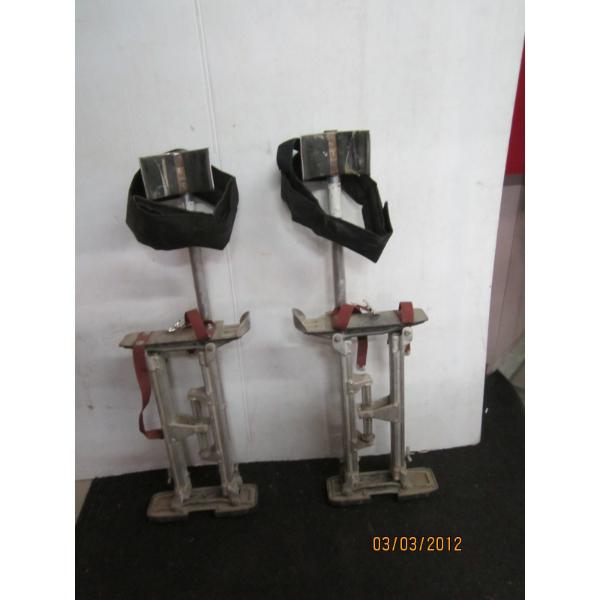 PAIR OF DRYWALL STILTS