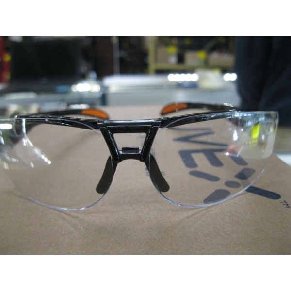 CASE OF 10 UVEX PROTÉGÉ SAFETY GLASSES