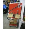 Image 2 : KING CANADA SANDBLASTING CABINET ON STAND