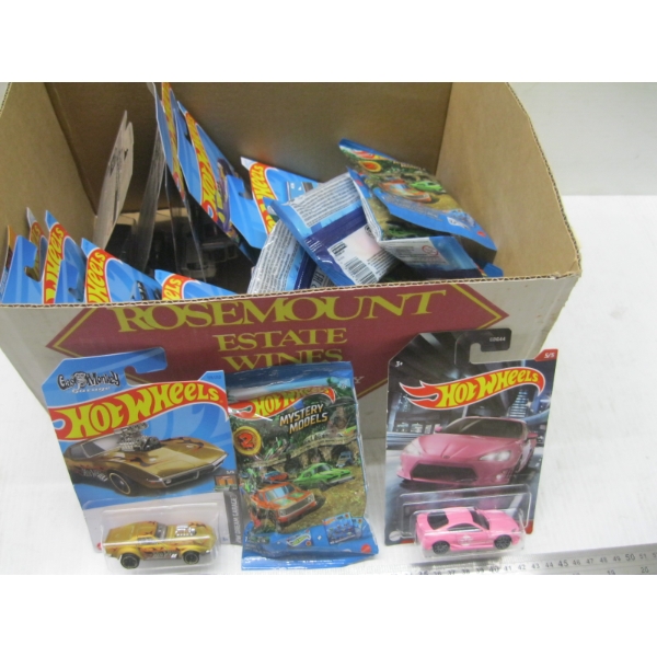 ASST. HOT WHEELS CARS