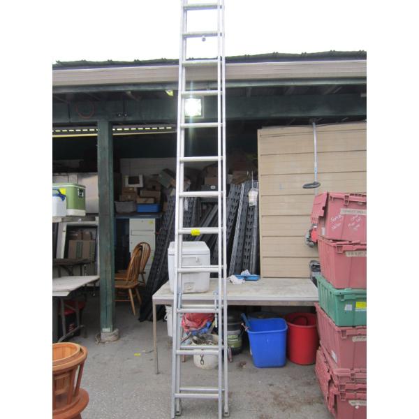 24' ALUMINUM EXTENSION LADDER